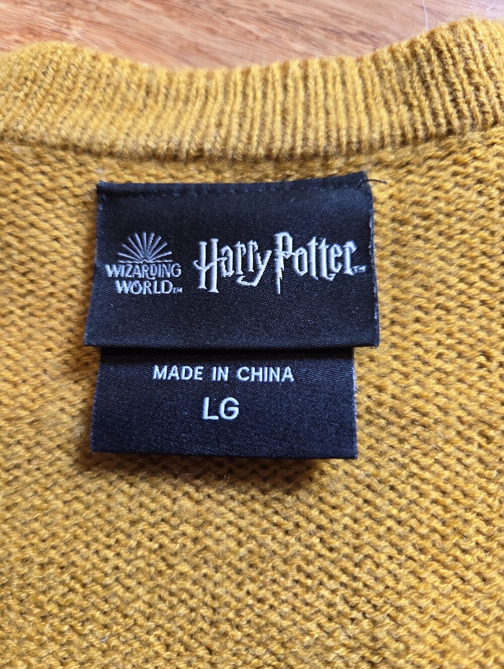 Harry Potter Hufflepuff Mustard Embroidered Cardigan Sweater Large House Cup - Picture 2 of 10
